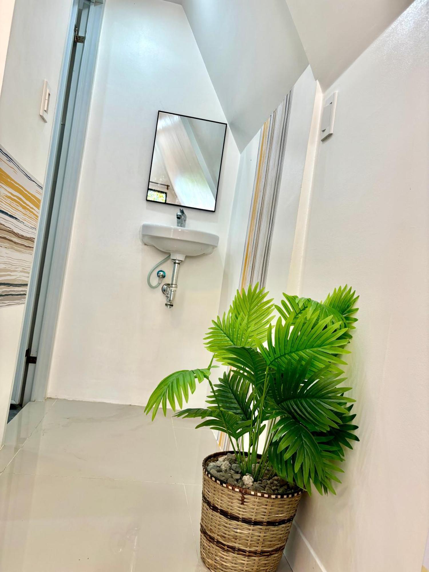Villa Lovi Panagsama Beach Moalboal Buitenkant foto