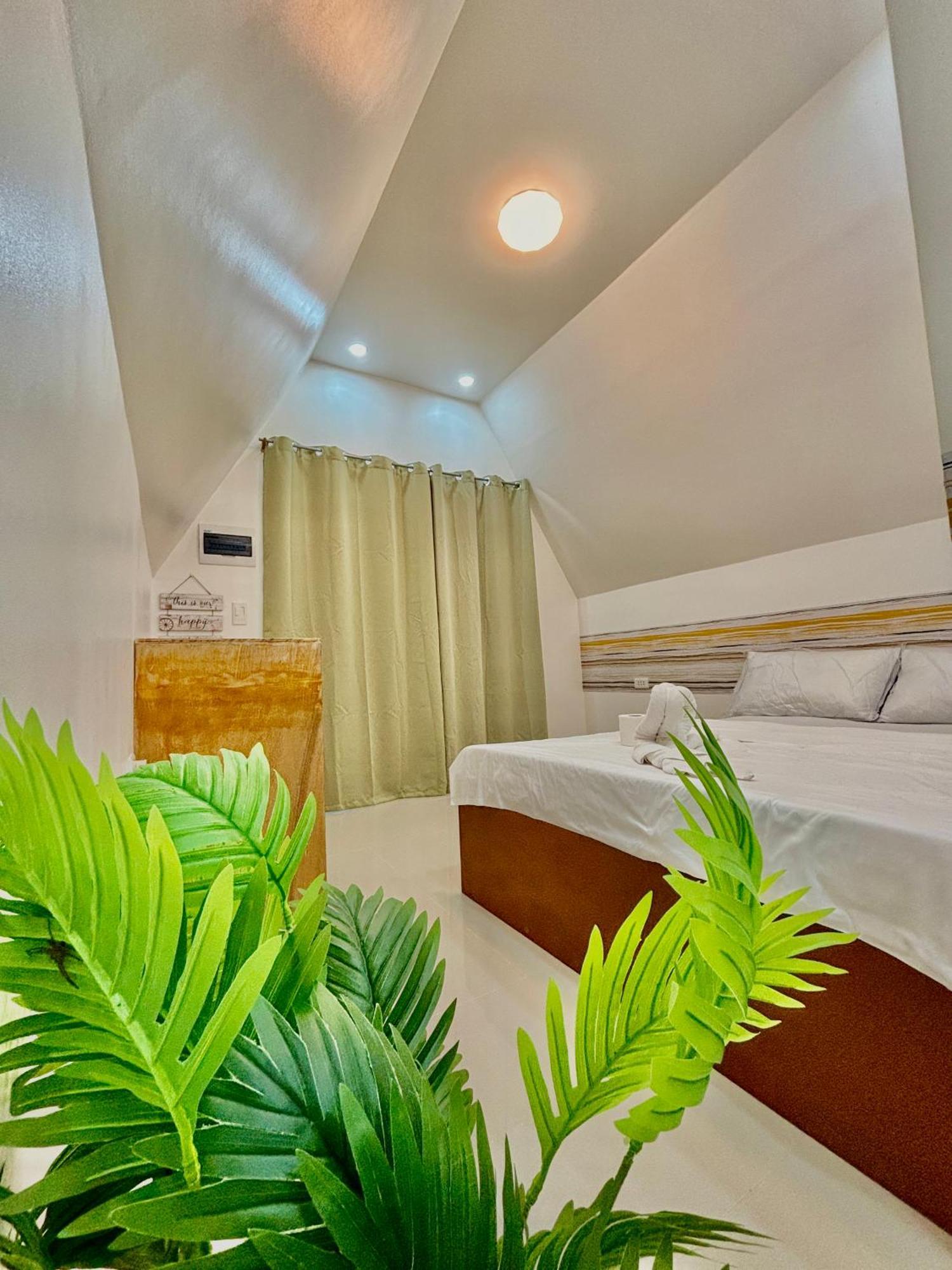Villa Lovi Panagsama Beach Moalboal Buitenkant foto