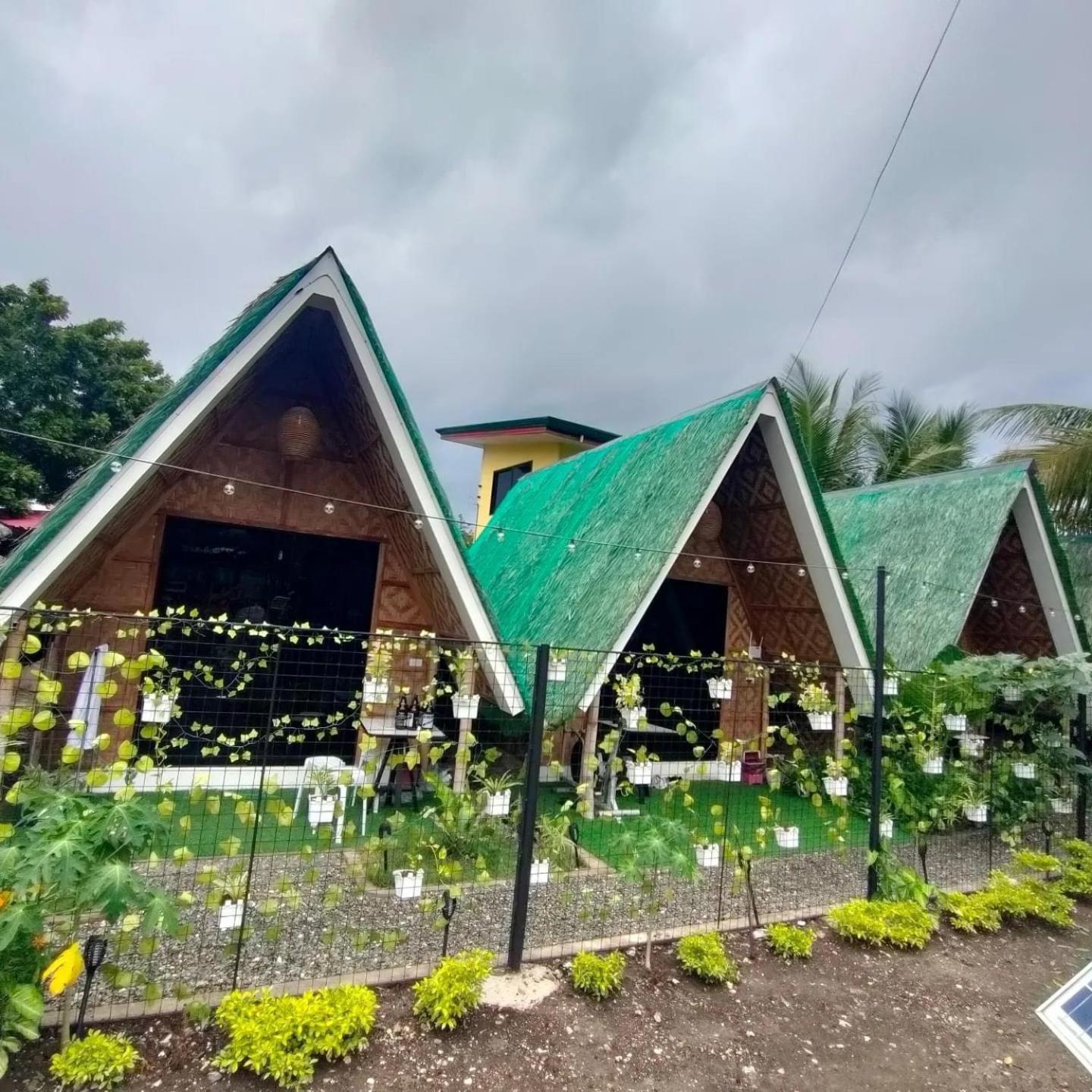 Villa Lovi Panagsama Beach Moalboal Buitenkant foto